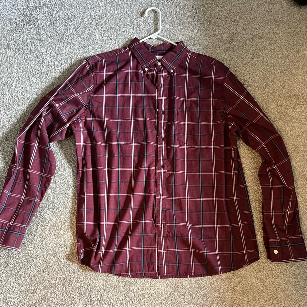 Maroon Sonoma Plaid Button Up ( N w/o T) size LARGE